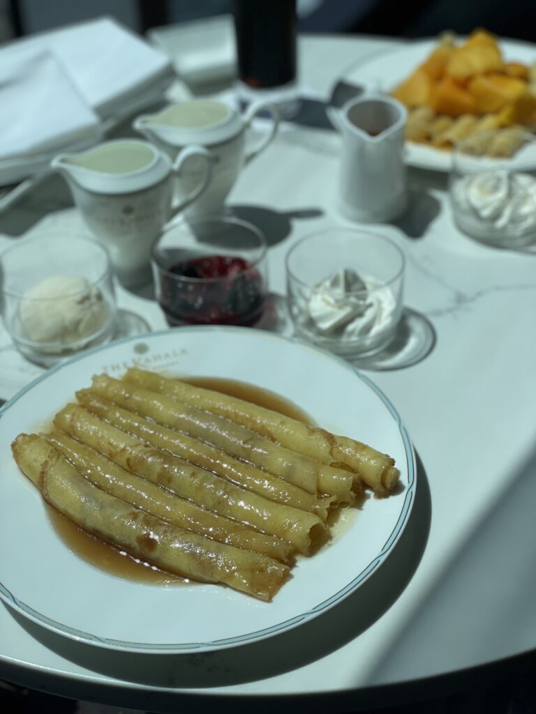 ザ・カハラ・ホテル&リゾート横浜のラウンジ THE KAHALA LOUNGEのクレープ