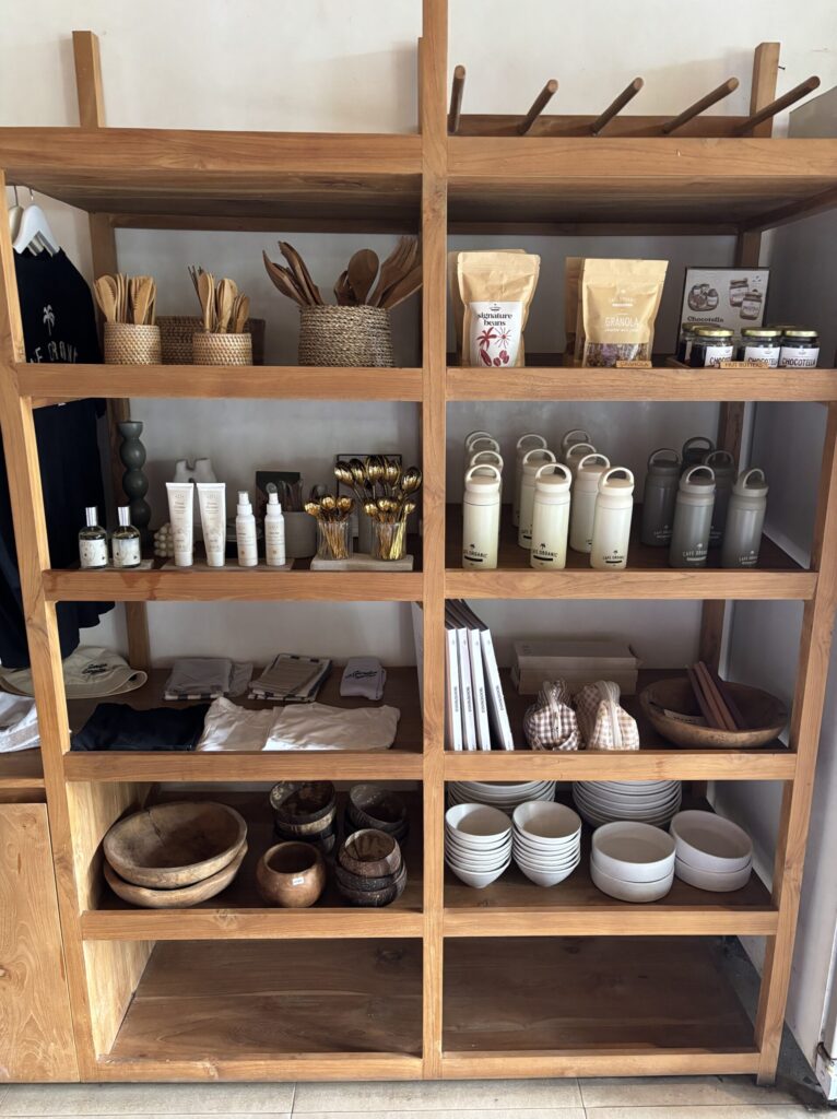 CAFE ORGANIC バリ カフェ