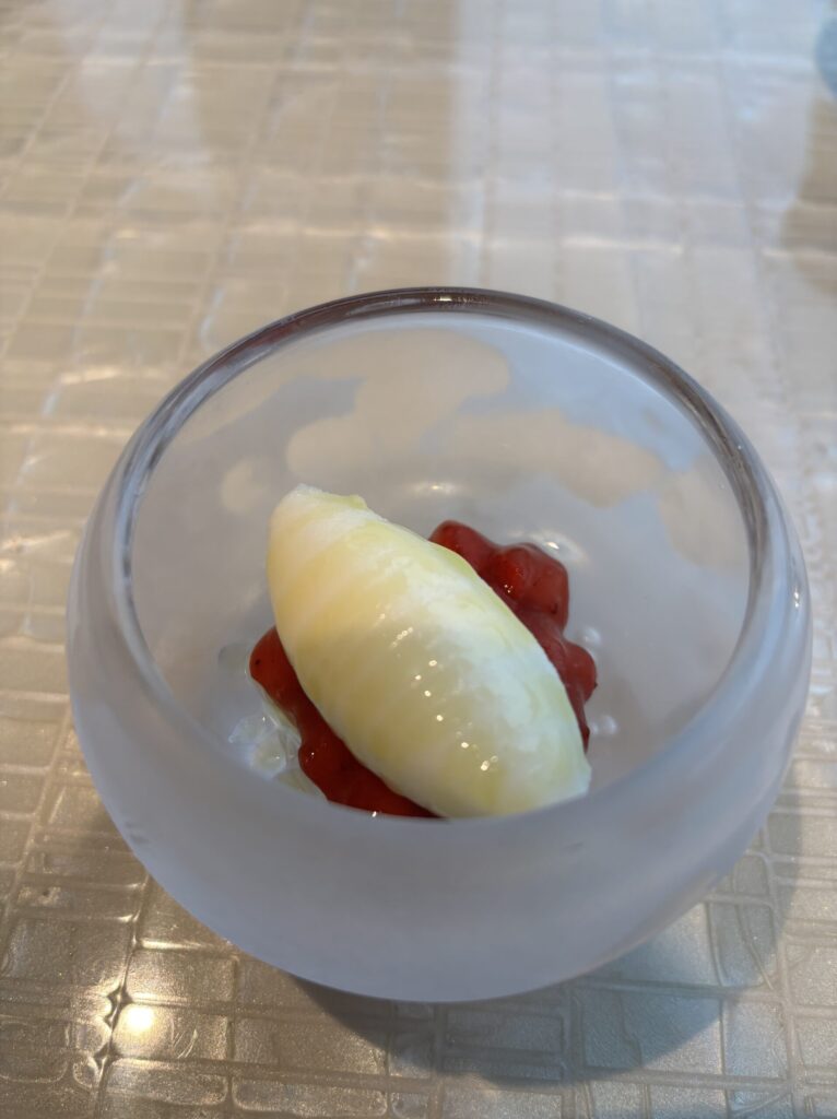 ベージュ アランデュカス・東京 ランチコース 入籍日ランチ 記念日ランチ