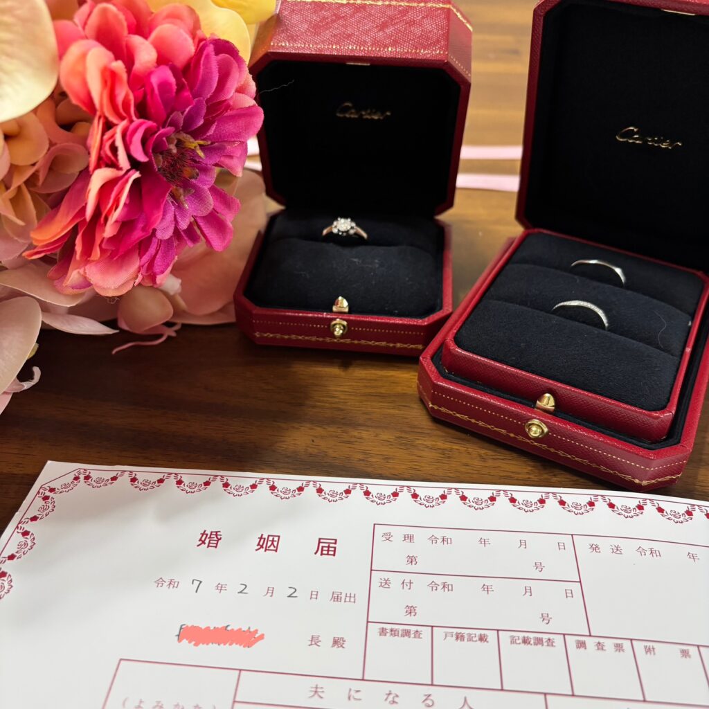 入籍日フォト カルティエ 婚姻届 婚約指輪 結婚指輪 ウェディングブーケ バレリーナ