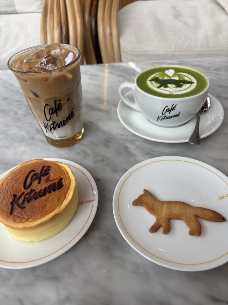 バリ　チャングー　デサキツネ　メゾンキツネ カフェキツネ