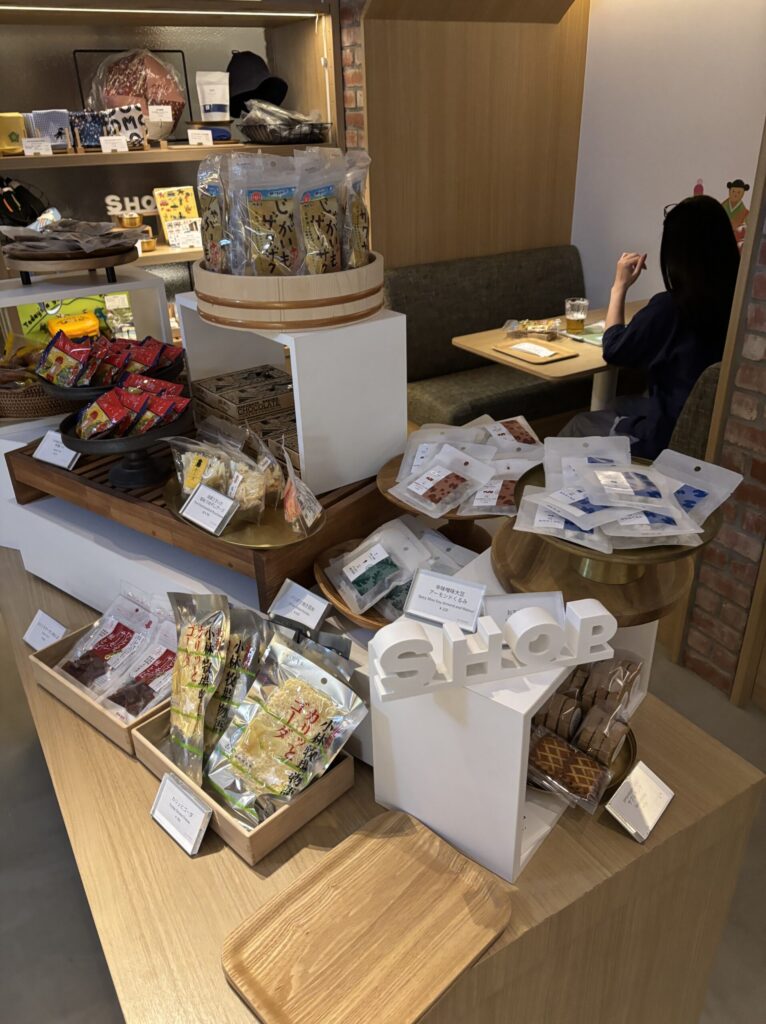 OMO5函館　ラウンジ　OMOベース