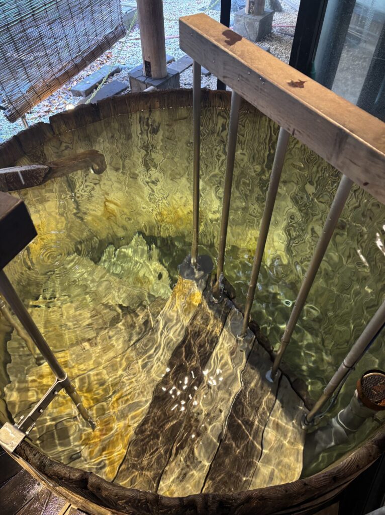 登別グランドホテル　大浴場　鬼サウナ　鬼灯の湯　温泉　巨大樽水風呂