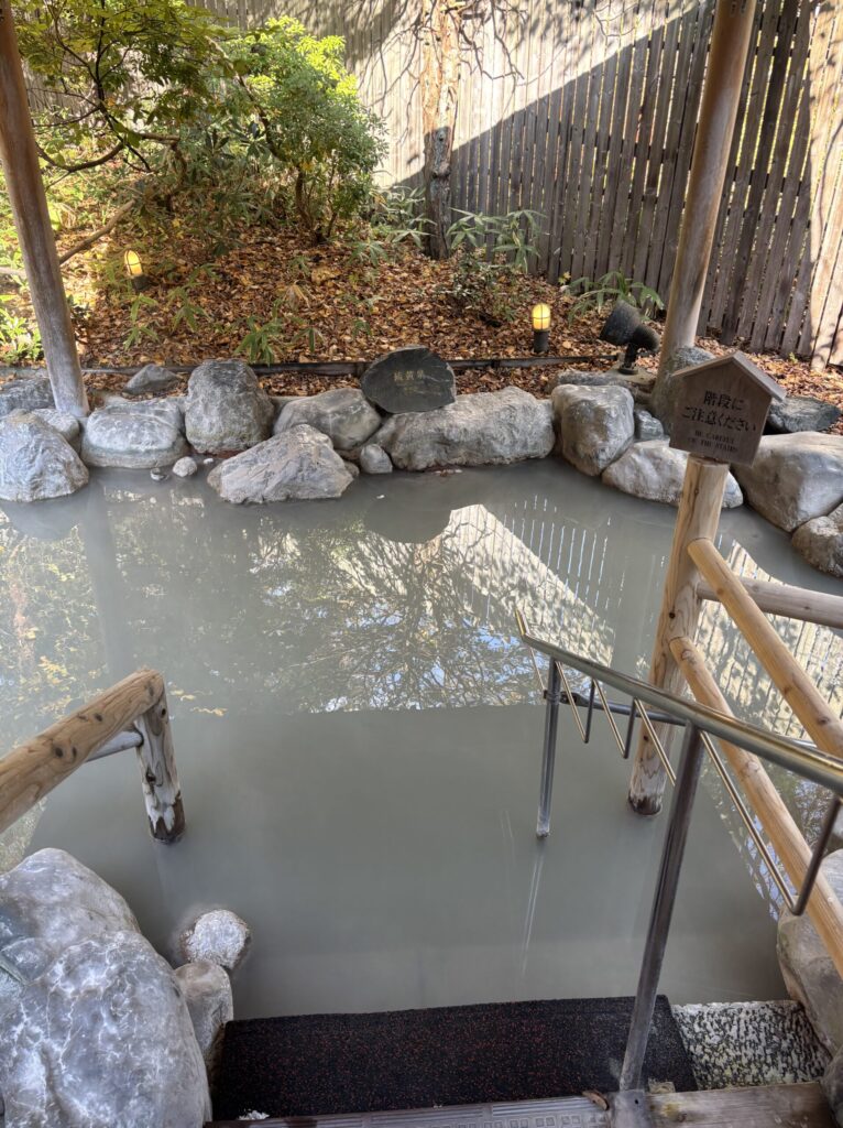 登別グランドホテル　大浴場　鬼サウナ　鬼灯の湯　温泉