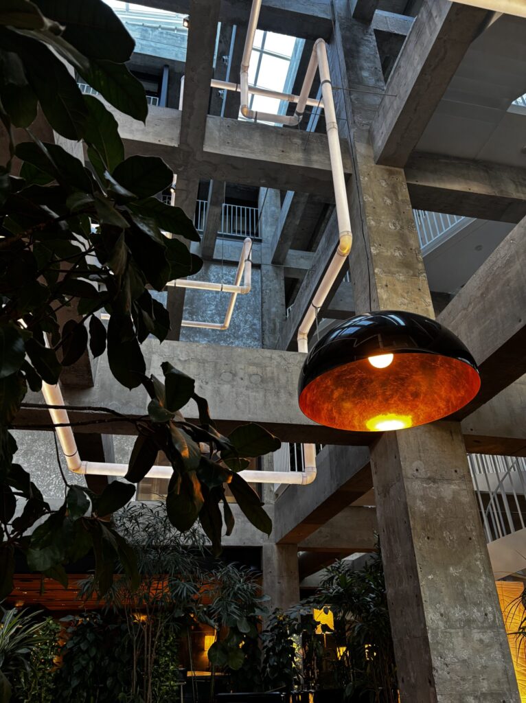 SHIROIYA HOTEL 白井屋ホテル