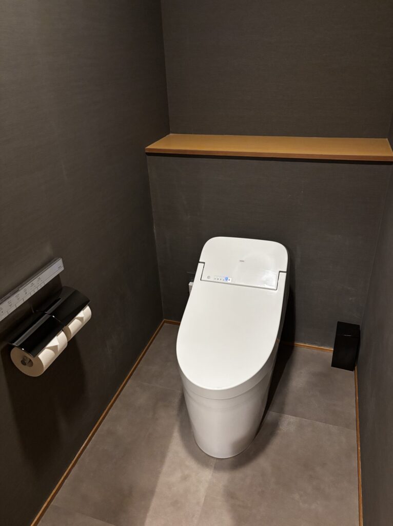 界秋保 客室 トイレ