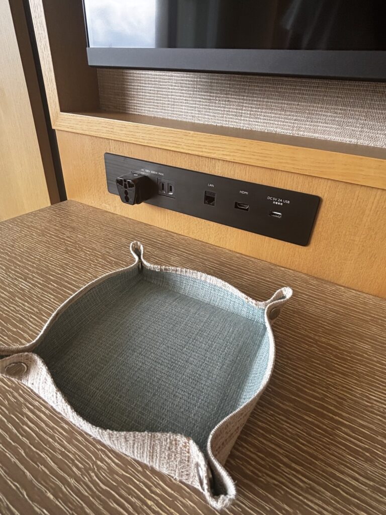 ハレクラニ沖縄　プレミアオーシャンビューキング　客室